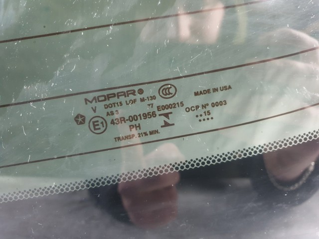 Скло заднє, 3/5-х двері (ляди) 68102218AF CHRYSLER