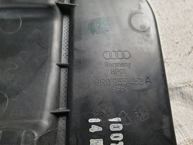 Горловина бачка омивача 8R0955452A VAG