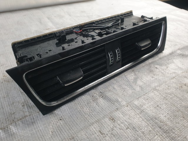 Вентиляція передка 8T1820951E VAG