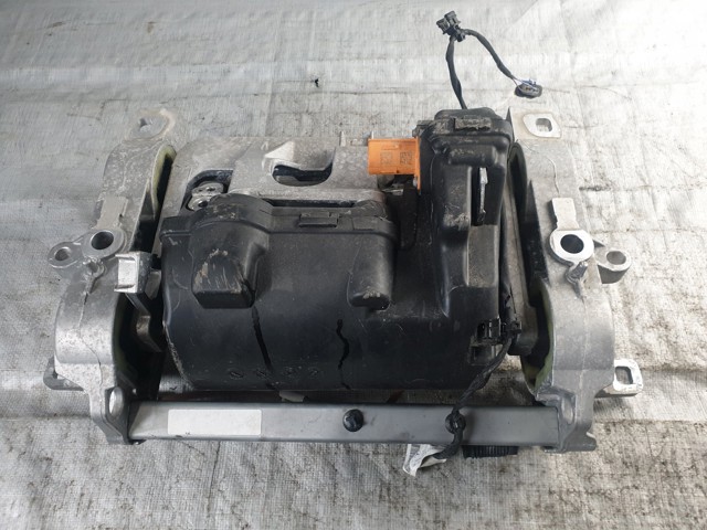 Компресор кондиціонера A0008305404 MERCEDES