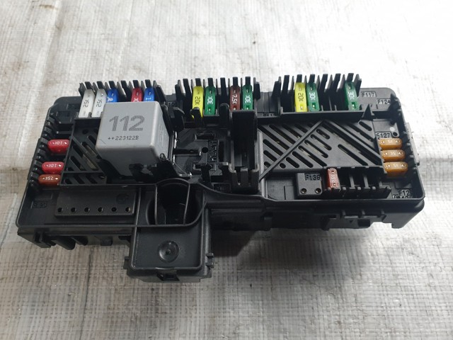 Коробка запобіжників A2239069202 MERCEDES