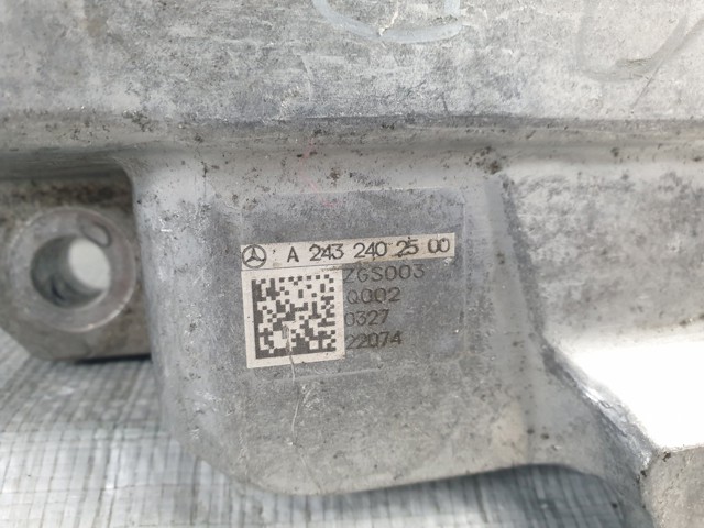 Подушка (опора) двигуна, ліва A2432402500 MERCEDES