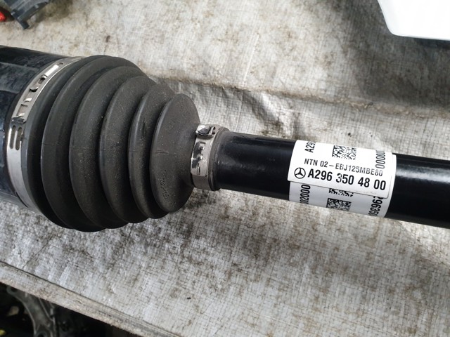 Піввісь задня, права A2963504800 MERCEDES