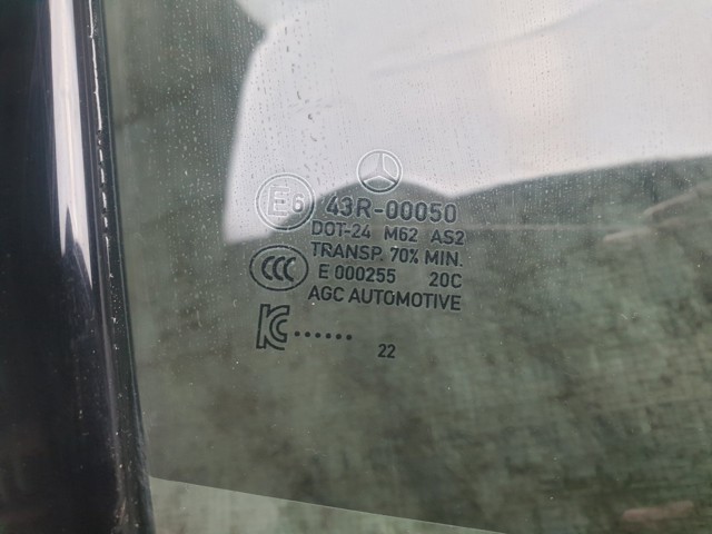 Скло-кватирка дверей, передніх, правих A2977203000 MERCEDES
