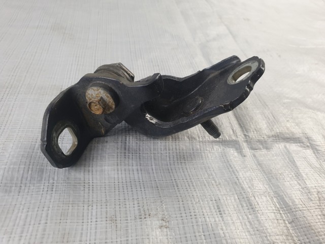 Петля заднтої двері, лівої DS7Z5426811B FORD
