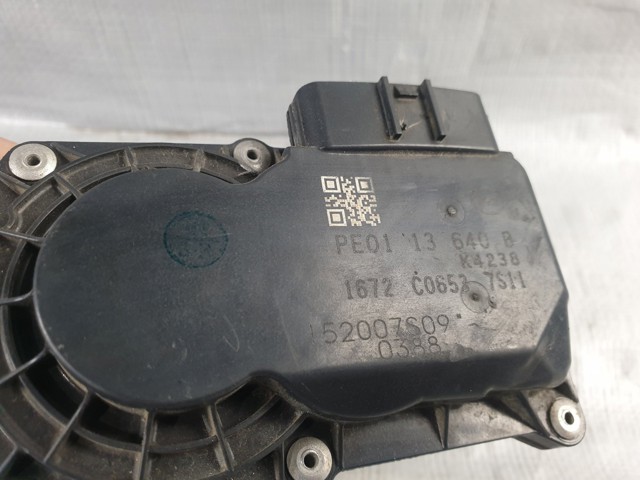 Заслінка повітряна PE0113640B MAZDA
