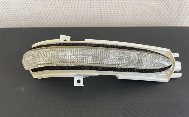 Покажчик повороту дзеркала, правий 34300SEA013 HONDA