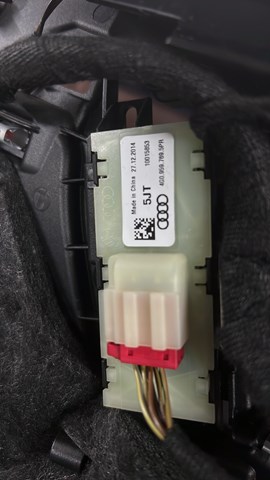 Блок кнопок механізму регулювання сидінь, лівий 4G0959769 VAG