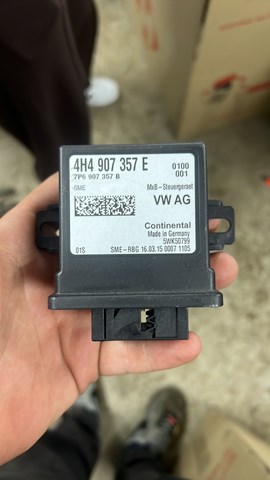 Блок упавленія автосвітла 4H4907357E VAG