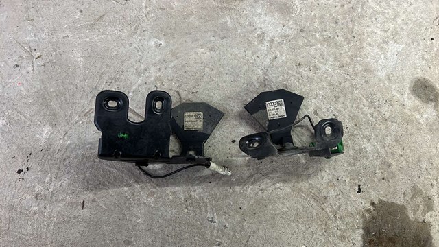 Антена автомобильна 8V0035507 VAG