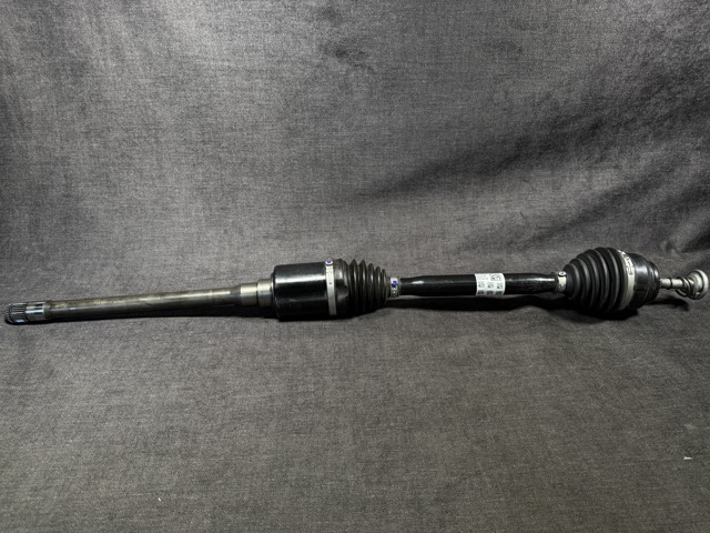 Привід передній правий 31608486203 BMW