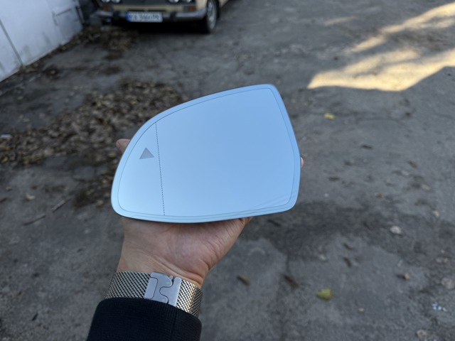 Скло дзеркала заднього виду, лівого 51167441443 BMW