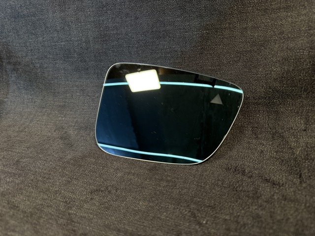 Скло дзеркала заднього виду, правого 51168739632 BMW
