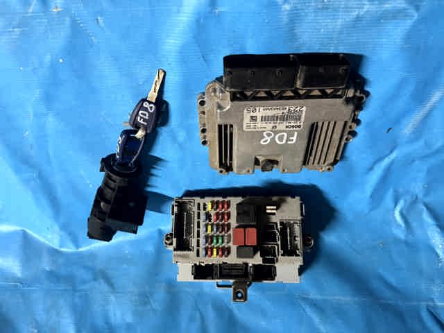 Модуль управління двигуном 0281012864 BOSCH