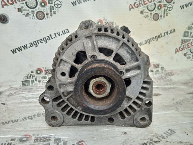 Авто генератор 028903025H VAG
