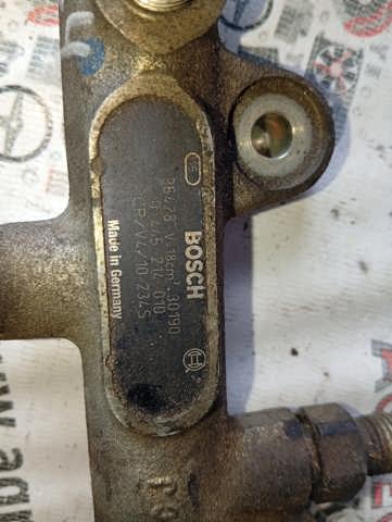 Паливна рампа 0445214010 BOSCH