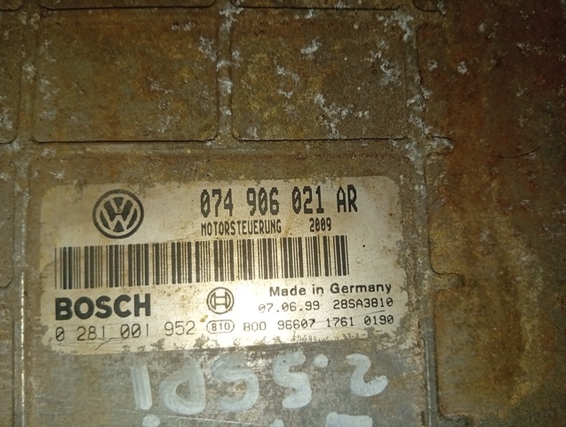 Блок двигуна 074906021AR VAG