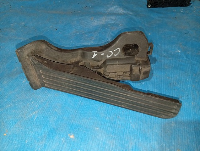 Підаль газу 1K1723503AA VAG