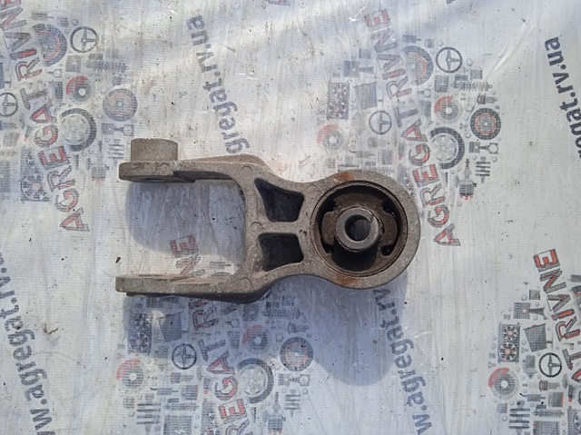 Задня подушка двигуна 24463131 OPEL