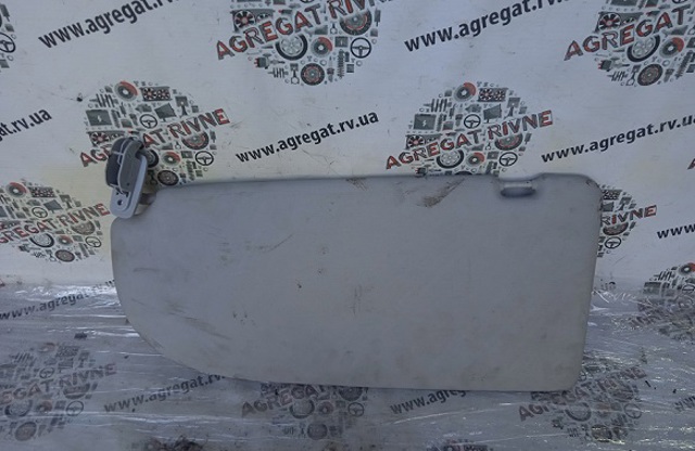 Козирок сонцезахисний автомобіля 2K0857552 VAG