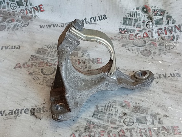 Опора підвісного підшипника передньої піввісі 397744935R RENAULT