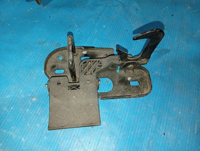 Замок кришки капота 3C8823480B VAG