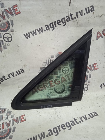 Скло автомобільне заднє 43R001057 VAG
