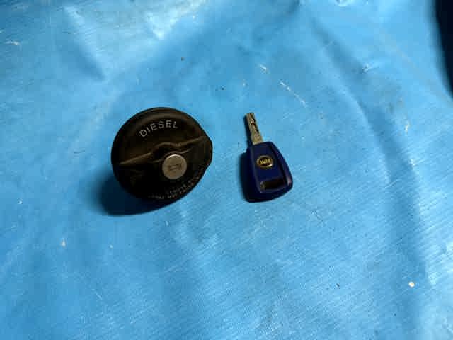 Кришка / пробка бензобака 46785426 FIAT