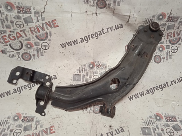 Правий важіль передній нижній підвіски 46794065 FIAT