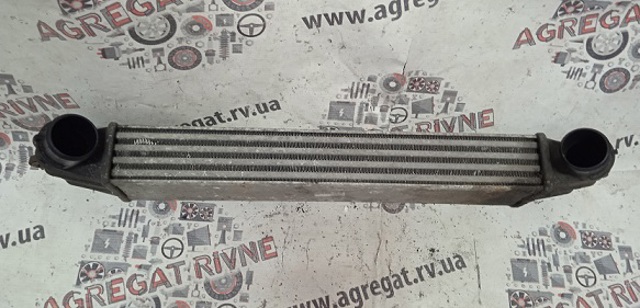 Охолоджувач наддувочного повітря 517189530 FIAT