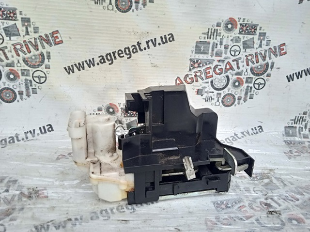 Замок дверей водія 51843471 FIAT