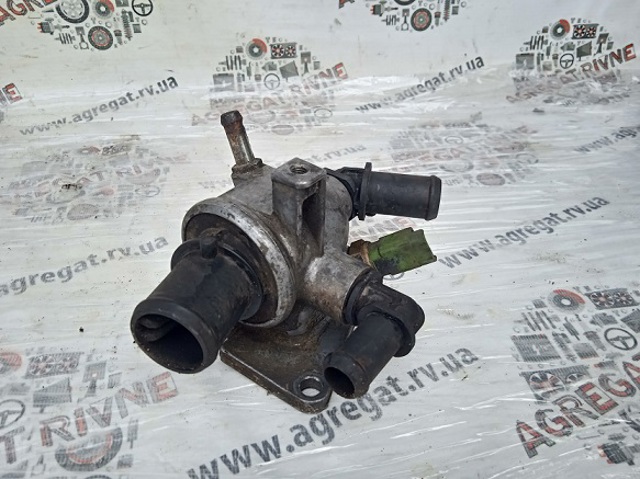 Корпус термостата 1,3 jtd fiat doblo (00-10)