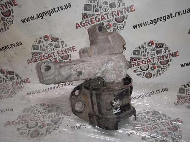 Права подушка мотора 7700415087 RENAULT