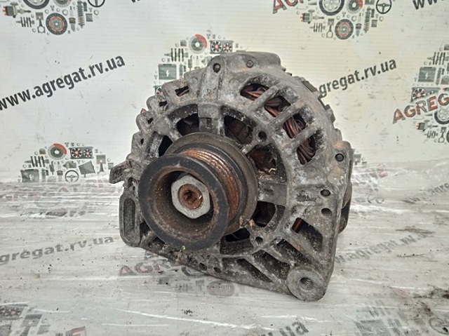 Авто генератор 7700437090 RENAULT