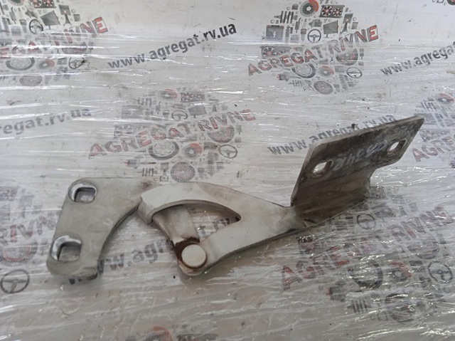 Шарнір капота правий 791281 PEUGEOT