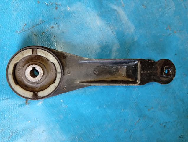 Задня опора двигуна 8200084942 RENAULT