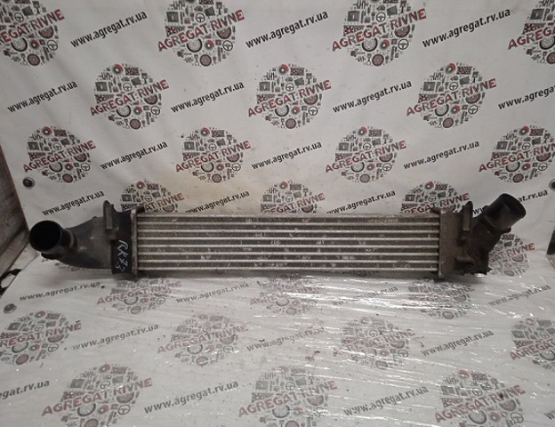 Радіатор интеркуллера 8200424155 RENAULT