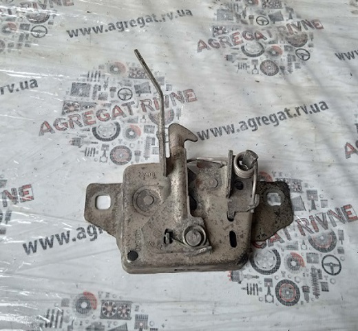 Замок кришки капота 8200497783 RENAULT
