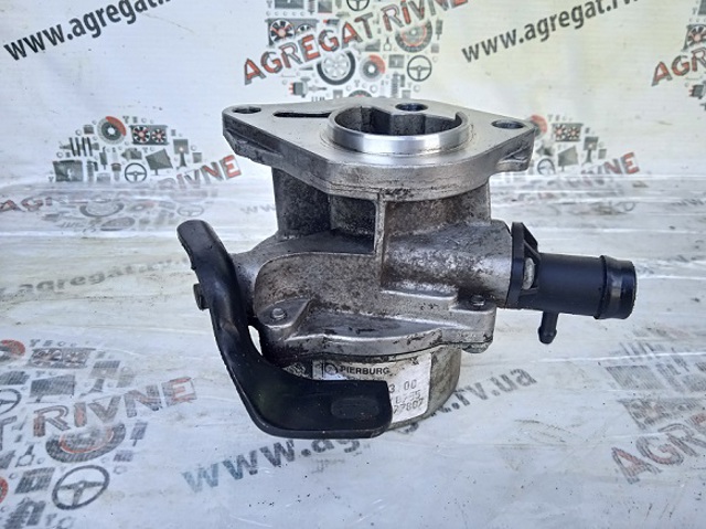 Насос вакуумний 8200577807 RENAULT