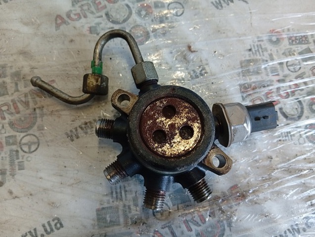 Паливна рампа 8200584034 RENAULT