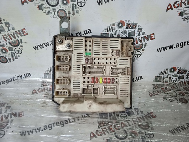 Реле запобіжників 8201044235 RENAULT