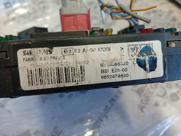 Коробка запобіжників 9652474680 PEUGEOT