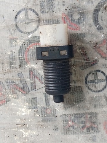 Датчик включення стопсигналу 9653868380 FIAT