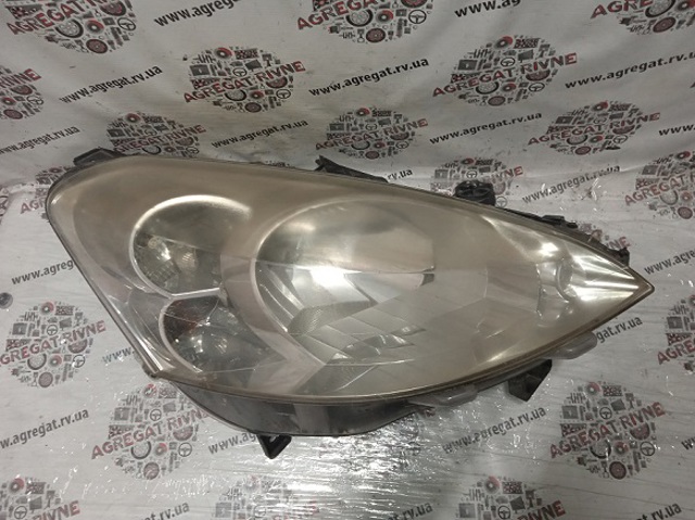 Фара основна права 9682829280 PEUGEOT