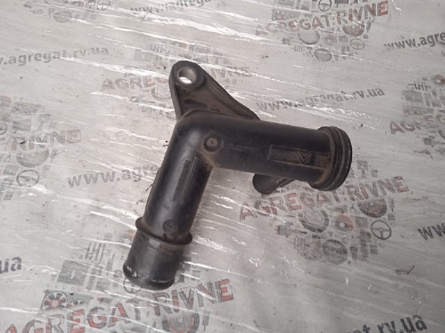 Водяний патрубок 9684589080 PEUGEOT