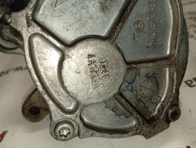 Насос вакуумний 9801888780 FIAT