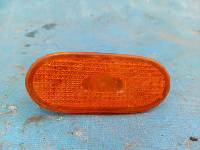 Габарит бічний (фургон) A0038202956 MERCEDES