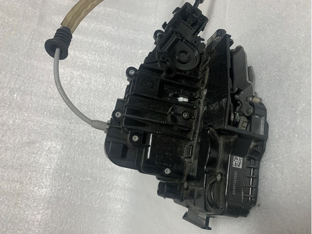 Замок передніх пасажирських дверей 0997207000 MERCEDES