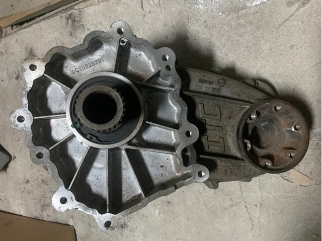 Коробка роздавальна в зборі 2512802200 MERCEDES