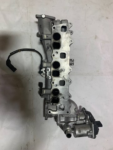 Колектор впускний, лівий 6420908337 MERCEDES